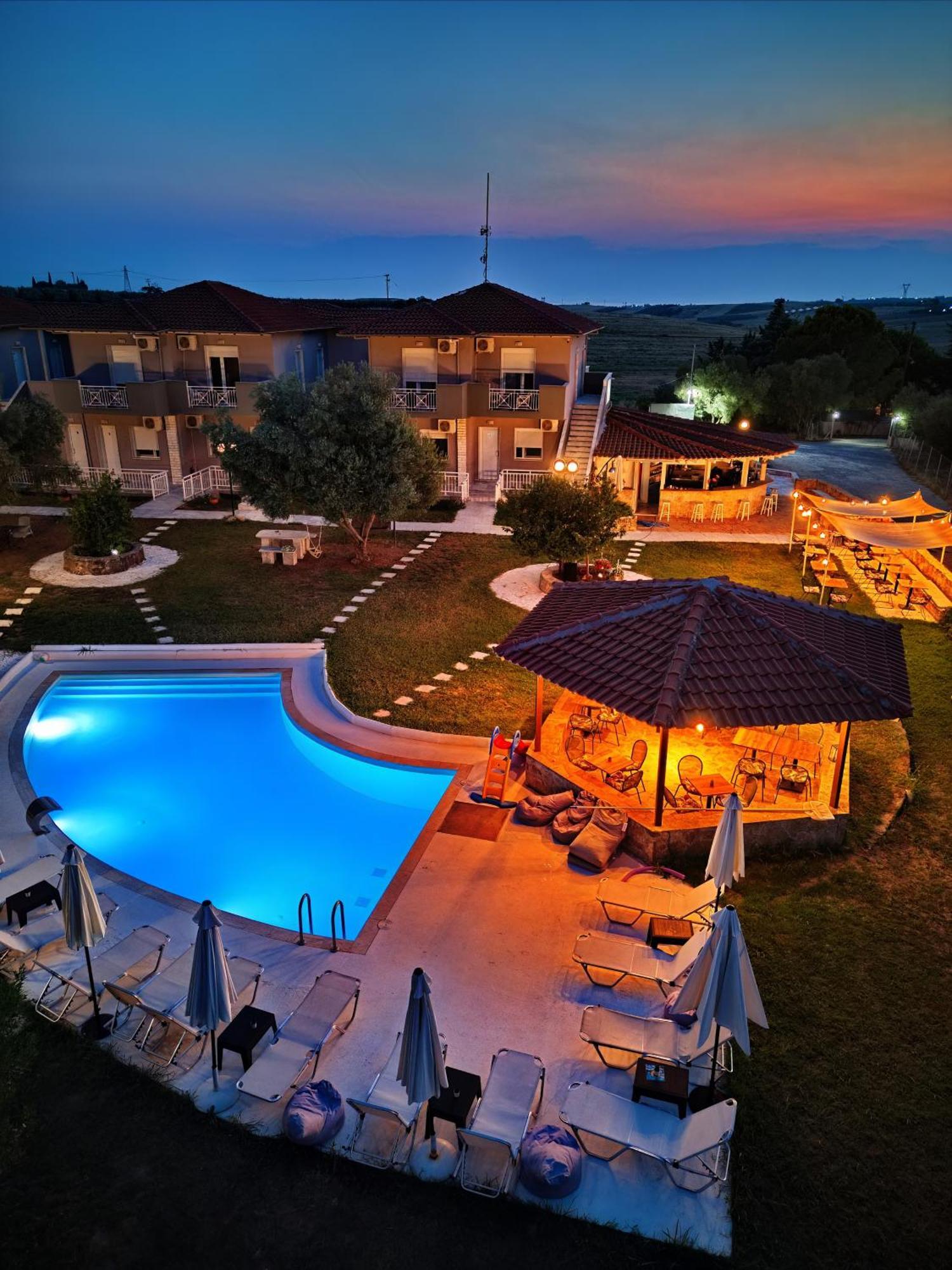 Marele Hills Apartments Nea Fokea Exterior photo
